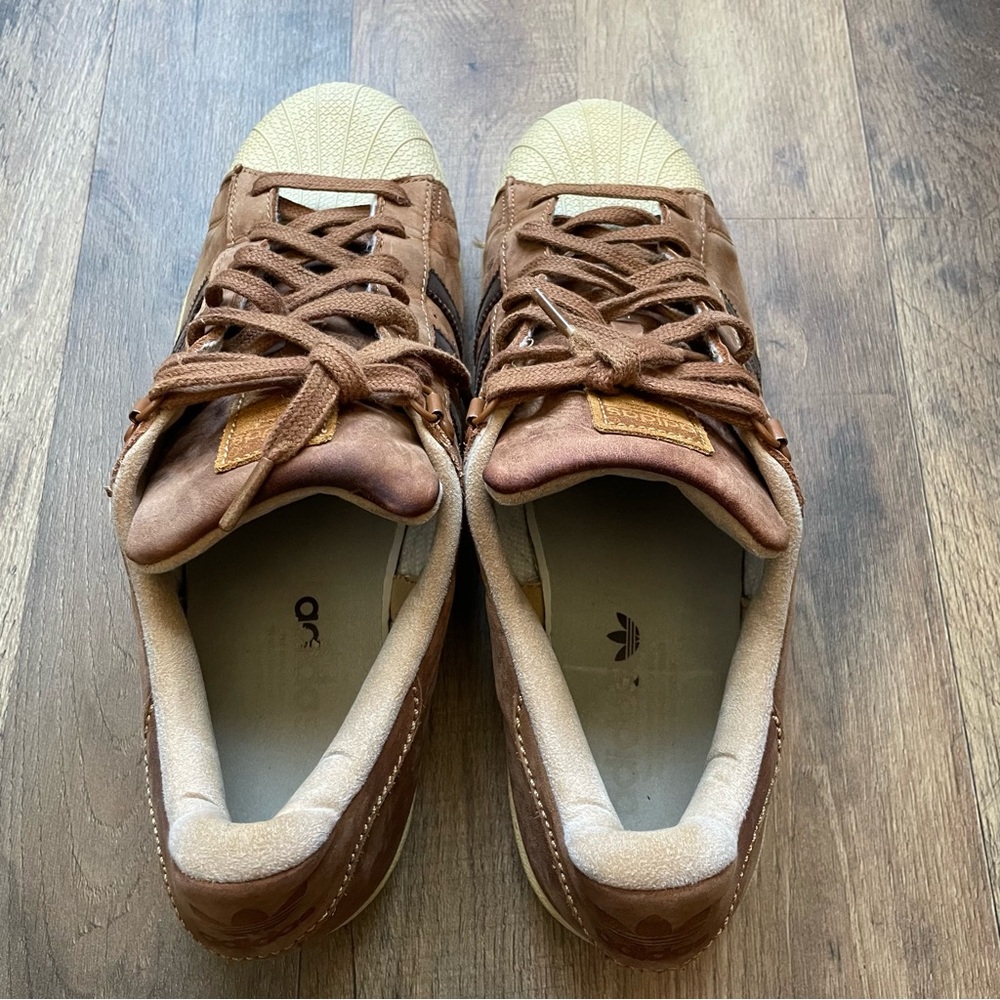 Adidas Men's Brown Sneakers - Picture 4 of 11